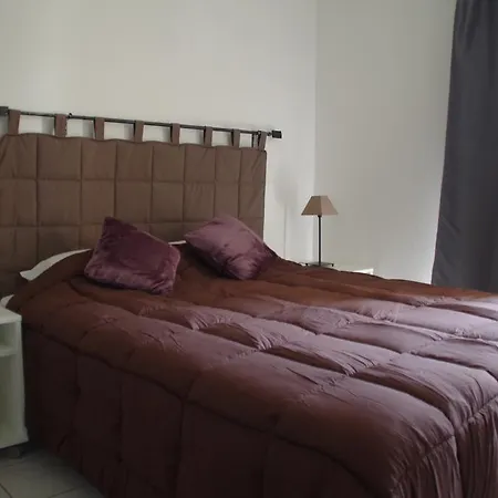 La Des Oliviers Aparthotel 2*